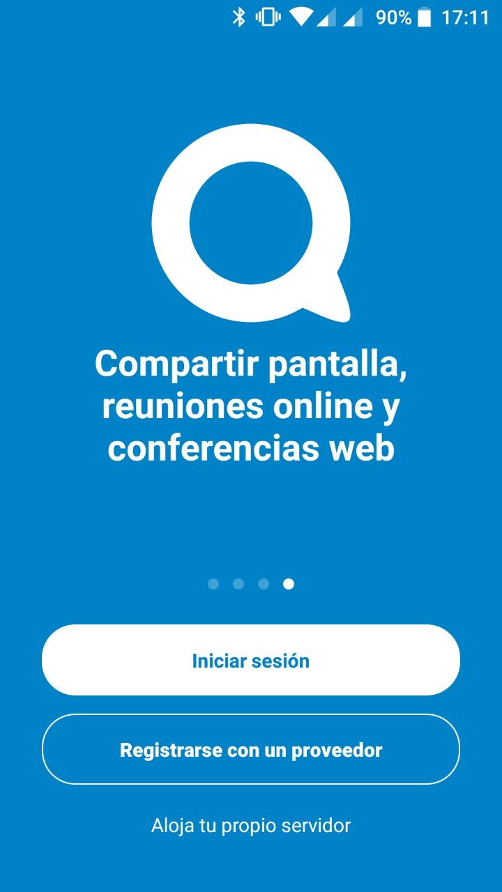 Screenshot of Nextcloud app. It asks for start a session or choose a provider. Also helps you to hosts your own server.